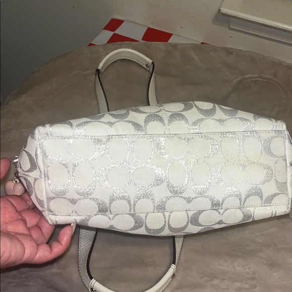 Coach White and Pink Tote Bag with Signature Style - Picture 6 of 11